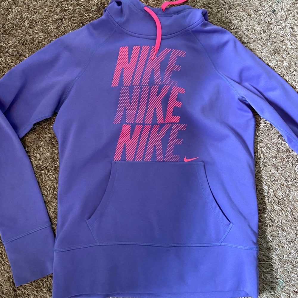 Nike sweatshirt